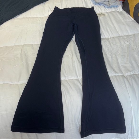 Lululemon Athletica Align Mini-Flare Pants in Navy size 6. NWT - Picture 1 of 10